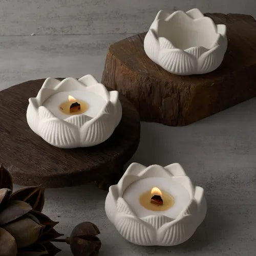 4 louts candle holders