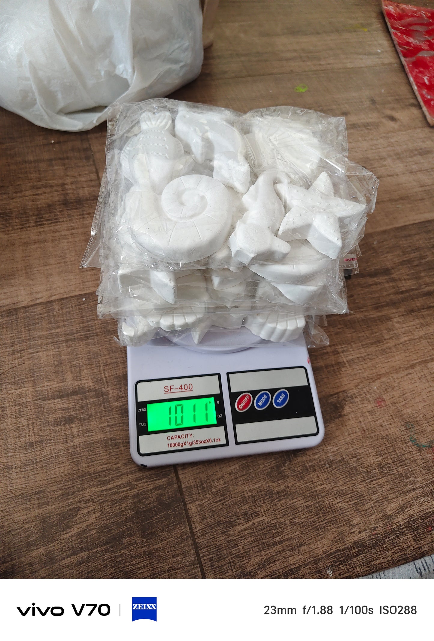 10 kg Mix pop painting figures 19 design