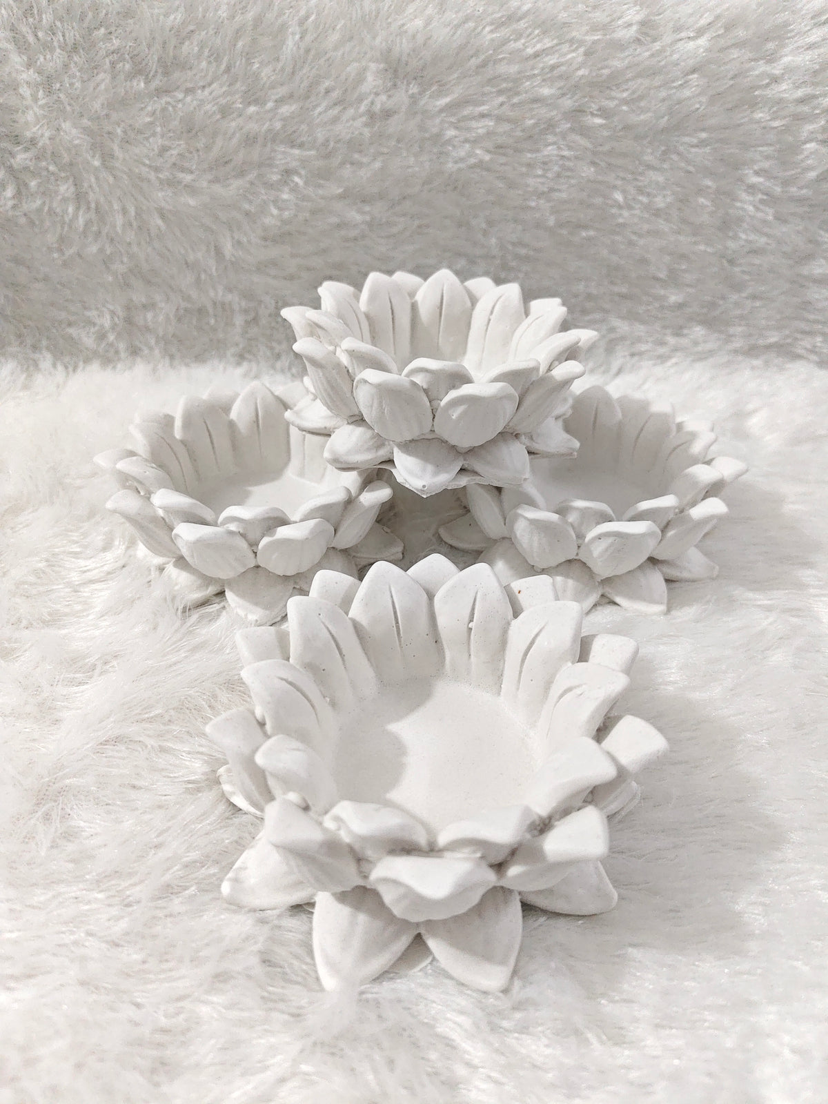 4 inch lotus without colour