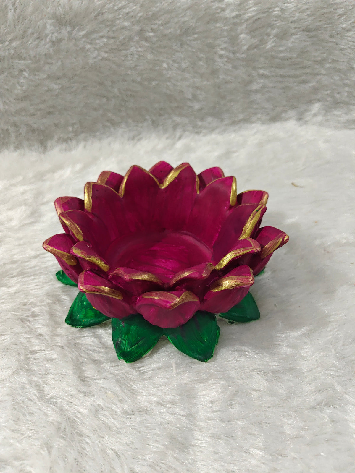 6 inch louts with colour