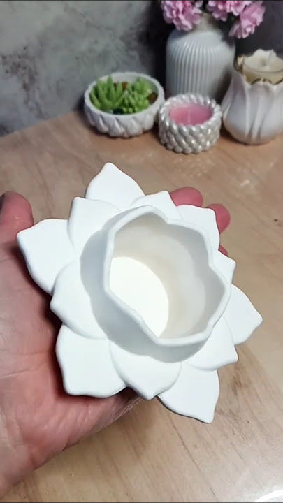 Lotus candle holder
